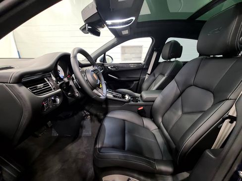 New 2026 Porsche Macan GTS image 15