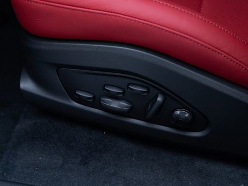 New 2025 Porsche Macan 4S Electric image 16