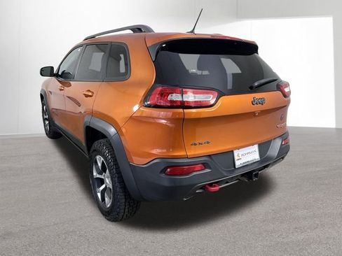 Used 2015 Jeep Cherokee Trailhawk w/ Cold Weather Group AWD/4WD image 29