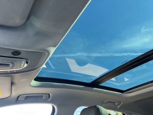 Used 2021 Audi e-tron Premium Plus w/ Premium Plus Package image 13