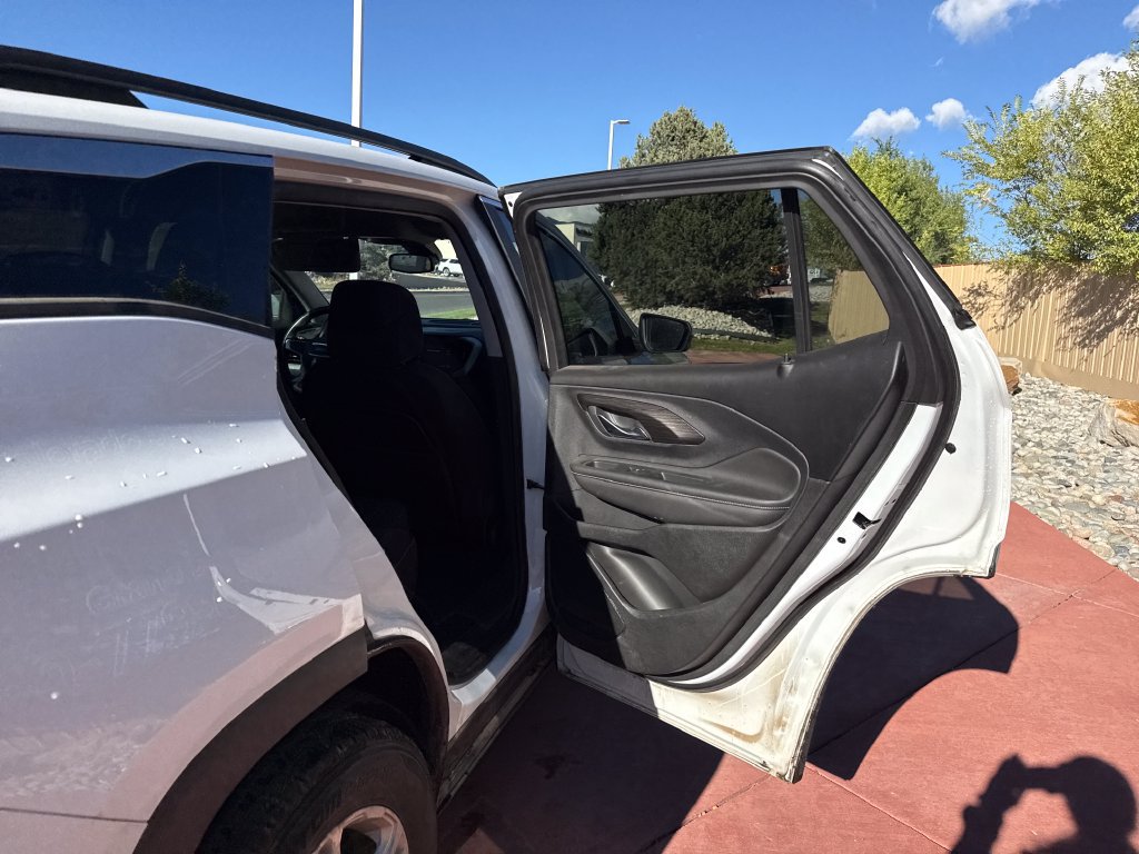 Used 2022 GMC Terrain SLE w/ Driver Convenience Package AWD/4WD image 23