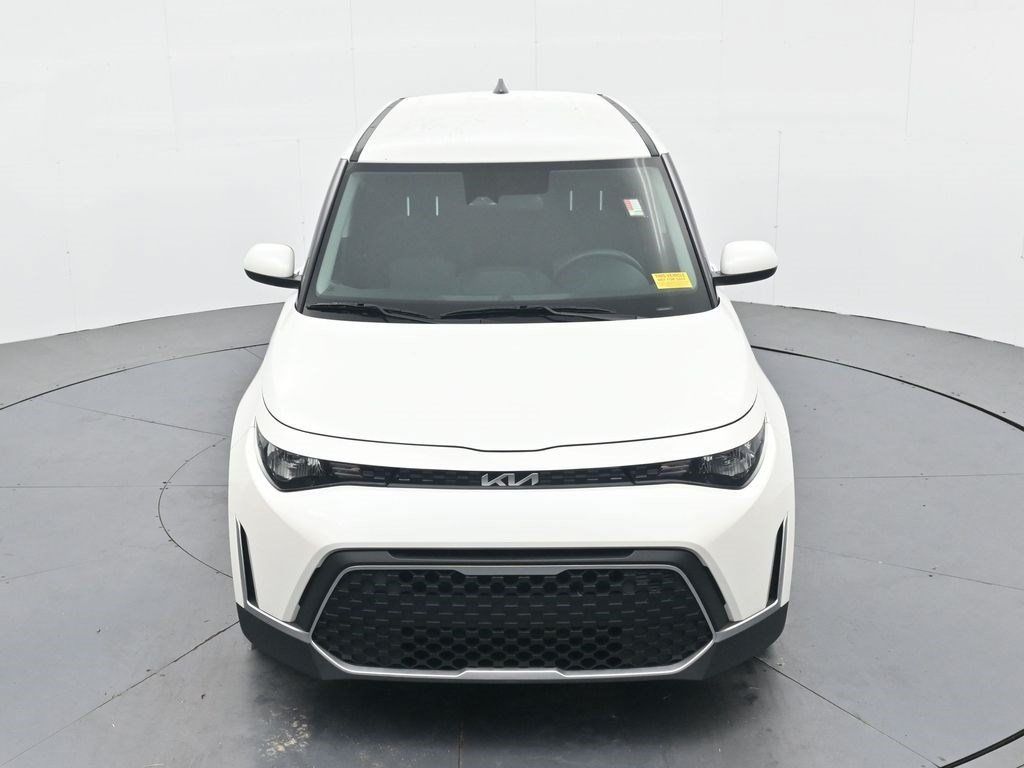 Used 2023 Kia Soul LX w/ Option Group 015 FWD image 18