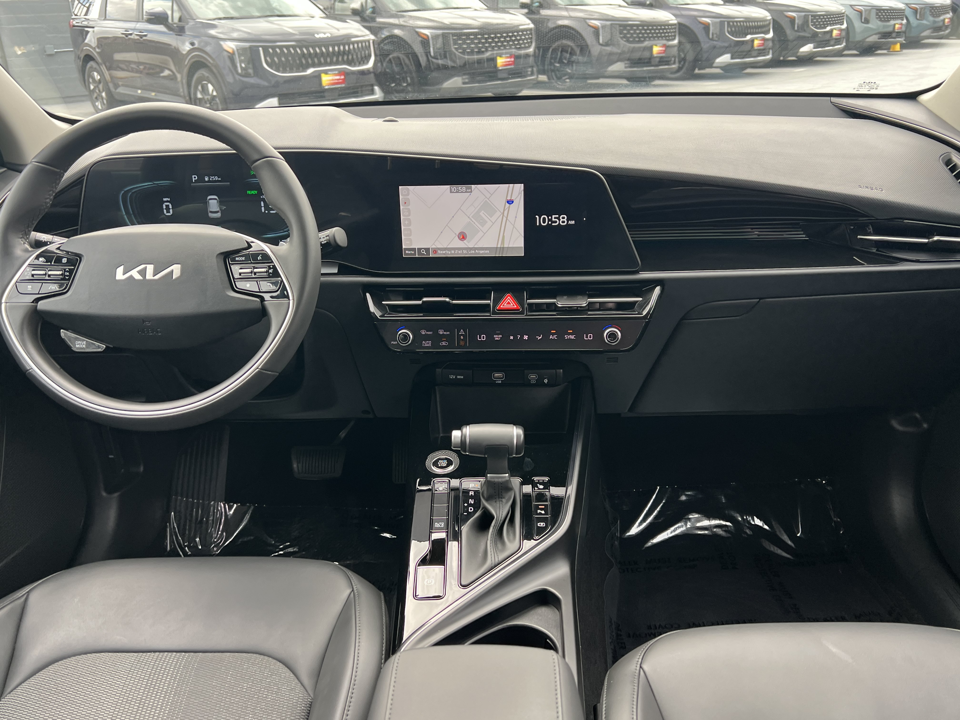 Certified 2025 Kia Niro EX FWD image 18