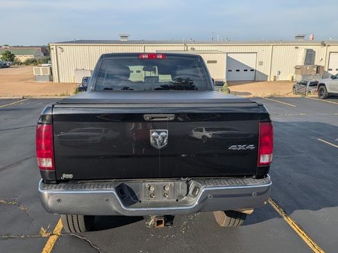 Used 2016 RAM 2500 Tradesman w/ Chrome Appearance Group AWD/4WD image 6