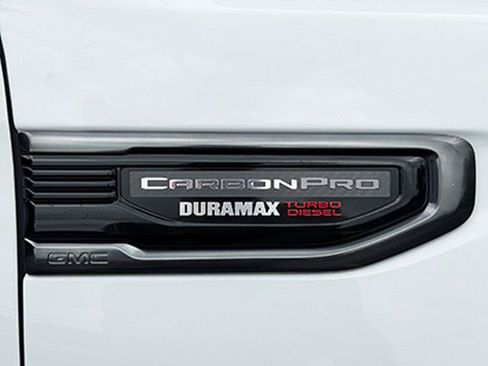 Used 2021 GMC Sierra 1500 AT4 w/ AT4 Carbonpro Edition AWD/4WD image 11