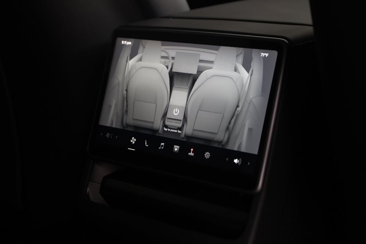 Used 2026 Tesla Model Y AWD image 16