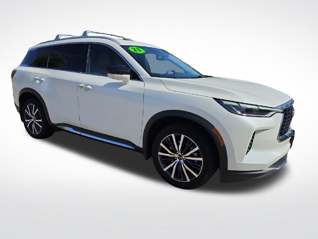 Used 2023 INFINITI QX60 Sensory w/ Vision Package AWD/4WD image 9