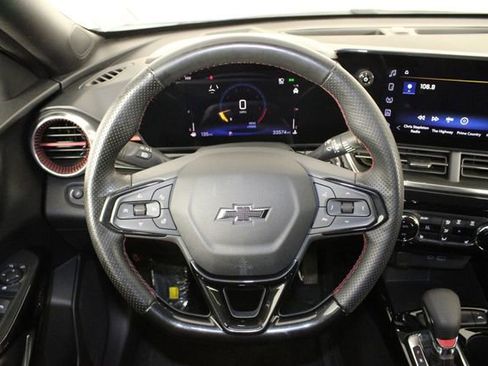 Used 2024 Chevrolet Trax RS w/ Driver Confidence Package image 22