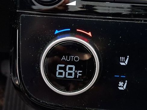 Used 2025 Hyundai Santa Cruz Limited AWD/4WD image 18