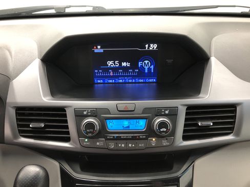 Used 2012 Honda Odyssey EX-L image 23