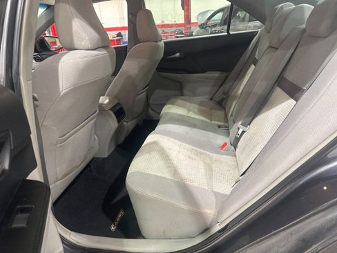 Used 2014 Toyota Camry LE FWD image 37