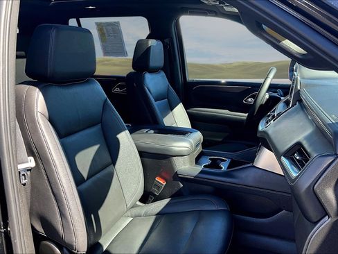 Used 2023 Chevrolet Tahoe LT w/ LT Signature Plus Package image 21