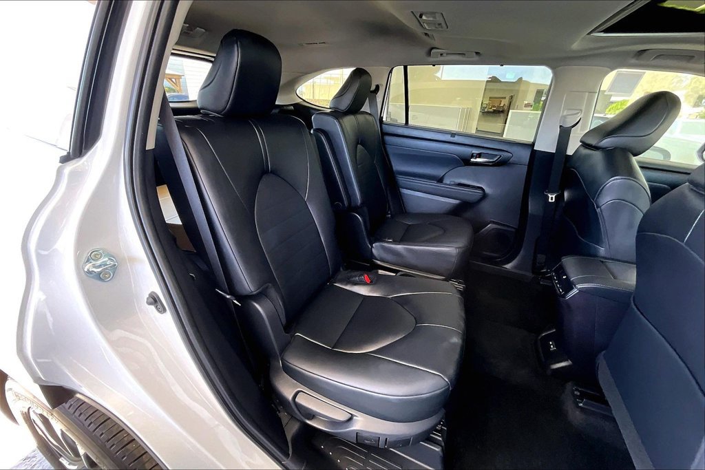 Certified 2026 Toyota Highlander XLE AWD/4WD image 25
