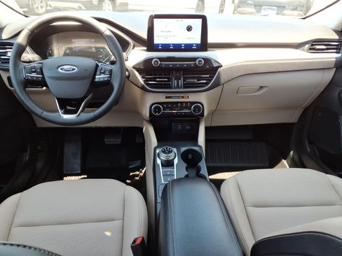 Certified 2022 Ford Escape SEL FWD image 18