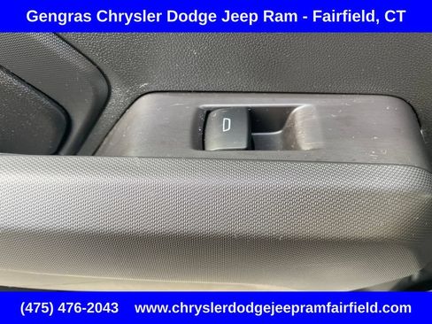 Used 2025 Chevrolet Colorado W/T w/ WT Custom Package AWD/4WD image 32