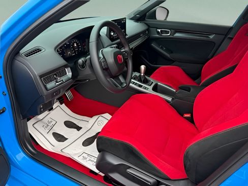 Used 2023 Honda Civic Type R image 10