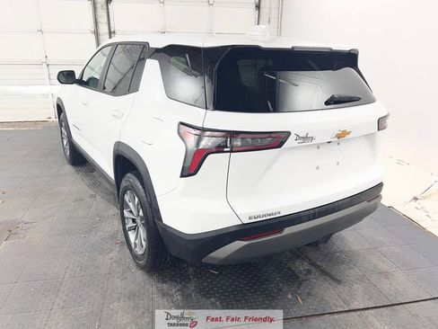 Used 2025 Chevrolet Equinox LT FWD image 5