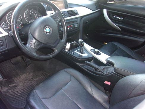 Used 2013 BMW 320i 320i Sedan image 8