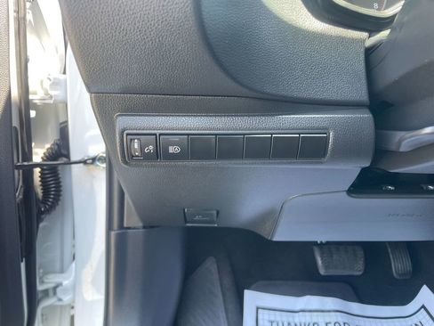 Used 2024 Toyota Corolla LE FWD image 10