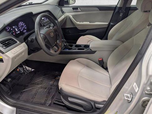 Used 2016 Hyundai Sonata SE image 15