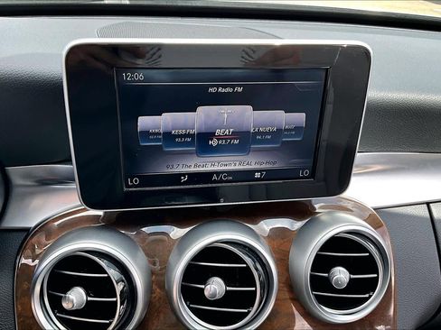 Used 2018 Mercedes-Benz C 300 Sedan image 31