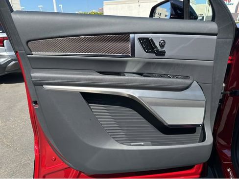 New 2026 Cadillac Vistiq Sport w/ LPO, Floor Liner Package image 23