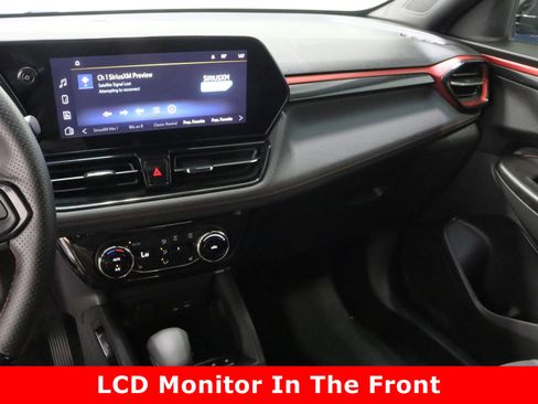 Used 2024 Chevrolet TrailBlazer RS w/ Convenience Package image 16