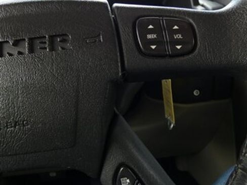 Used 2003 HUMMER H2 w/ Preferred Equipment Group image 28