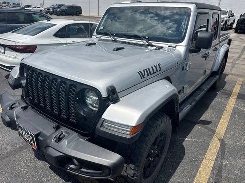 Used 2022 Jeep Gladiator Sport AWD/4WD image 1