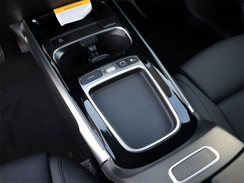 New 2026 Mercedes-Benz GLB 250 4MATIC image 46