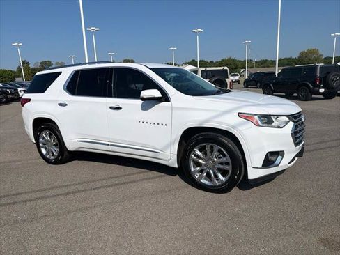 Used 2020 Chevrolet Traverse High Country w/ LPO, Floor Liner Package FWD image 1
