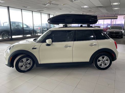 Used 2020 MINI Cooper 4-Door Hardtop w/ Storage Package image 4