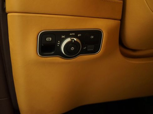 Used 2021 Aston Martin DBX AWD/4WD image 26