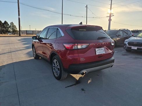 Used 2022 Ford Escape SEL w/ Technology Package image 7