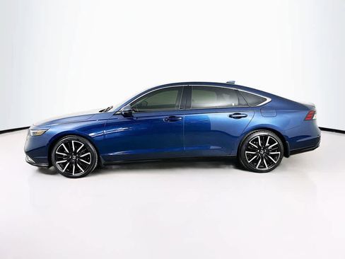 Used 2024 Honda Accord Touring image 3