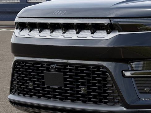 New 2026 Jeep Grand Wagoneer 4WD image 17