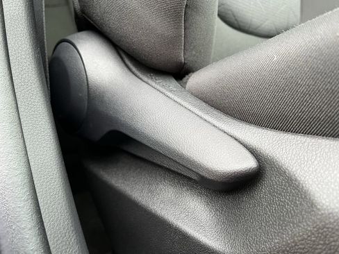 Used 2022 Toyota RAV4 XLE FWD image 26