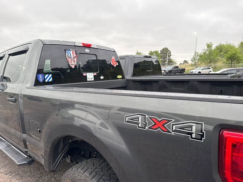 Used 2019 Ford F250 XLT w/ XLT Value Package AWD/4WD image 9