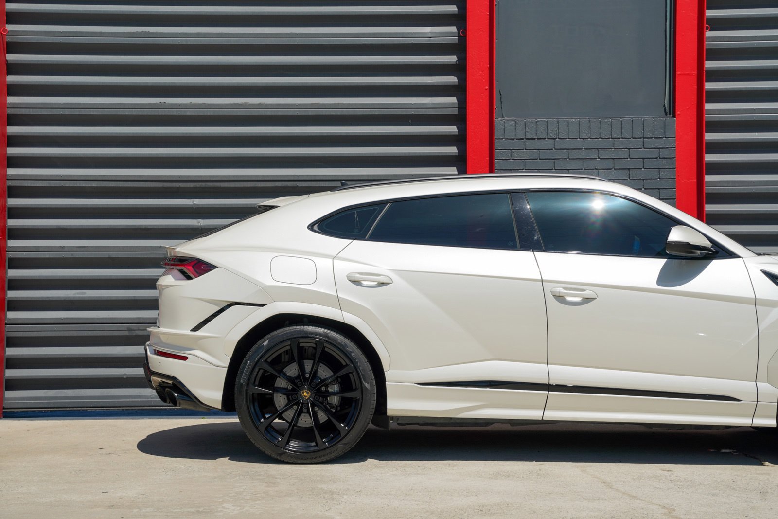 Used 2024 Lamborghini Urus S AWD/4WD image 17