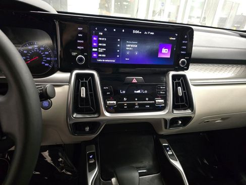 Used 2022 Kia Sorento S w/ Panoramic Sunroof Package FWD image 21