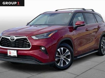 Certified 2025 Toyota Highlander XLE