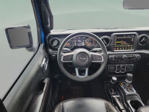 Used 2023 Jeep Gladiator Overland AWD/4WD image 5