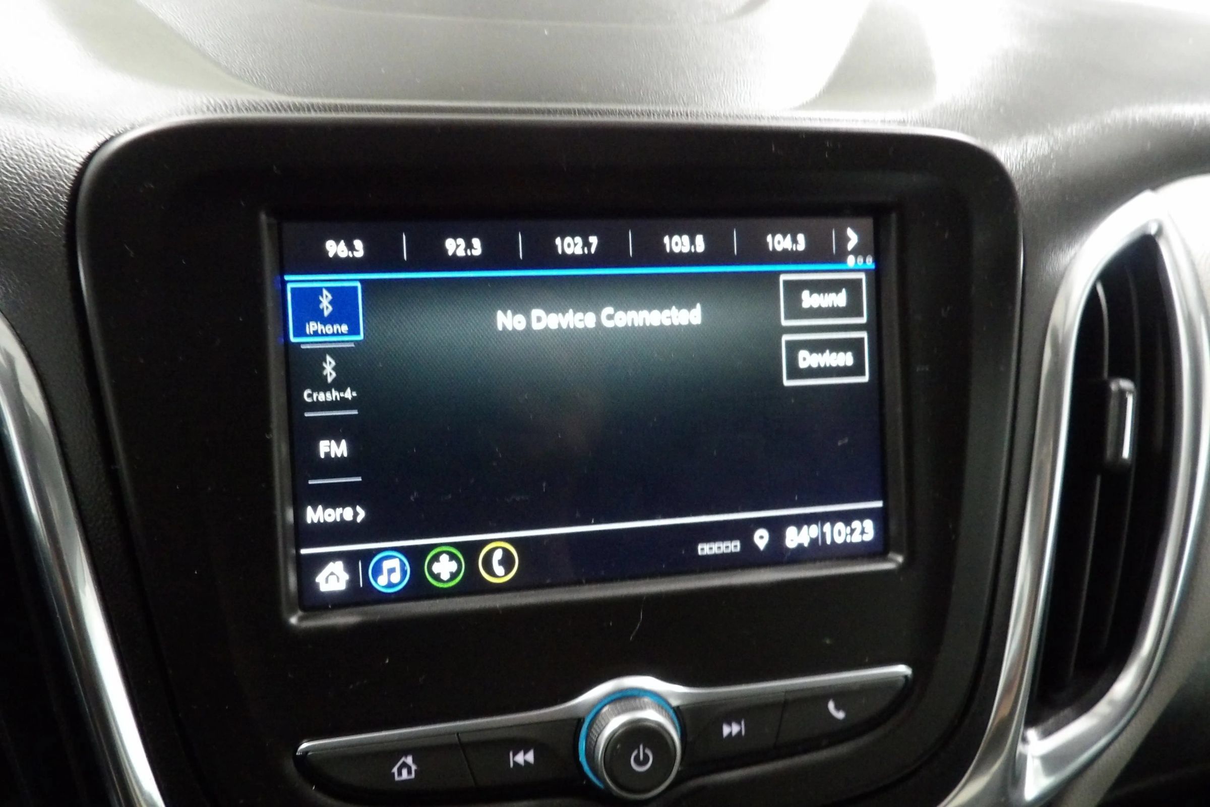 Used 2019 Chevrolet Equinox LS w/ LS Convenience Package FWD image 11