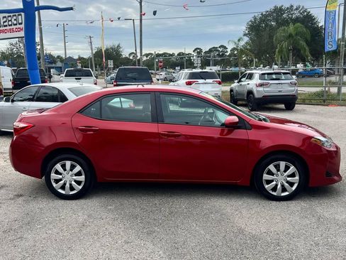 Used 2019 Toyota Corolla L image 5