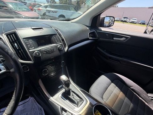 Used 2016 Ford Edge SEL FWD image 12