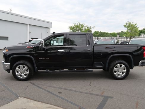 Used 2021 Chevrolet Silverado 2500 LTZ w/ LTZ Plus Package AWD/4WD image 8