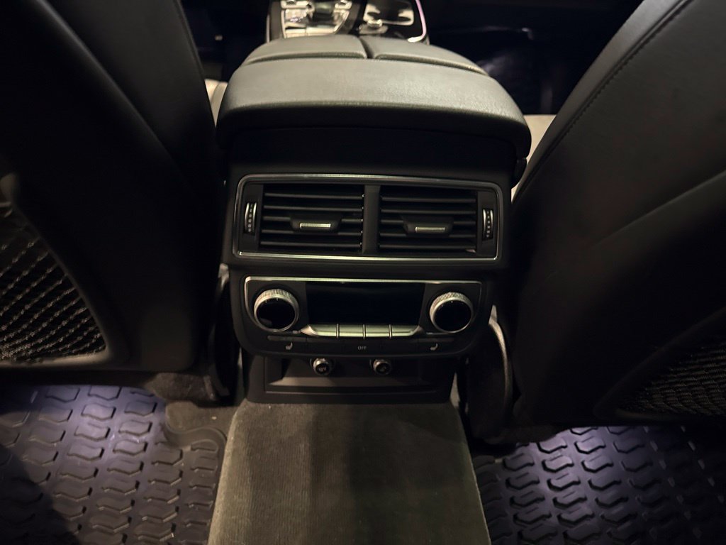 Used 2018 Audi Q7 3.0T Prestige AWD/4WD image 24