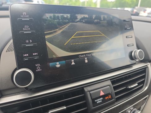 Used 2019 Honda Accord EX image 20