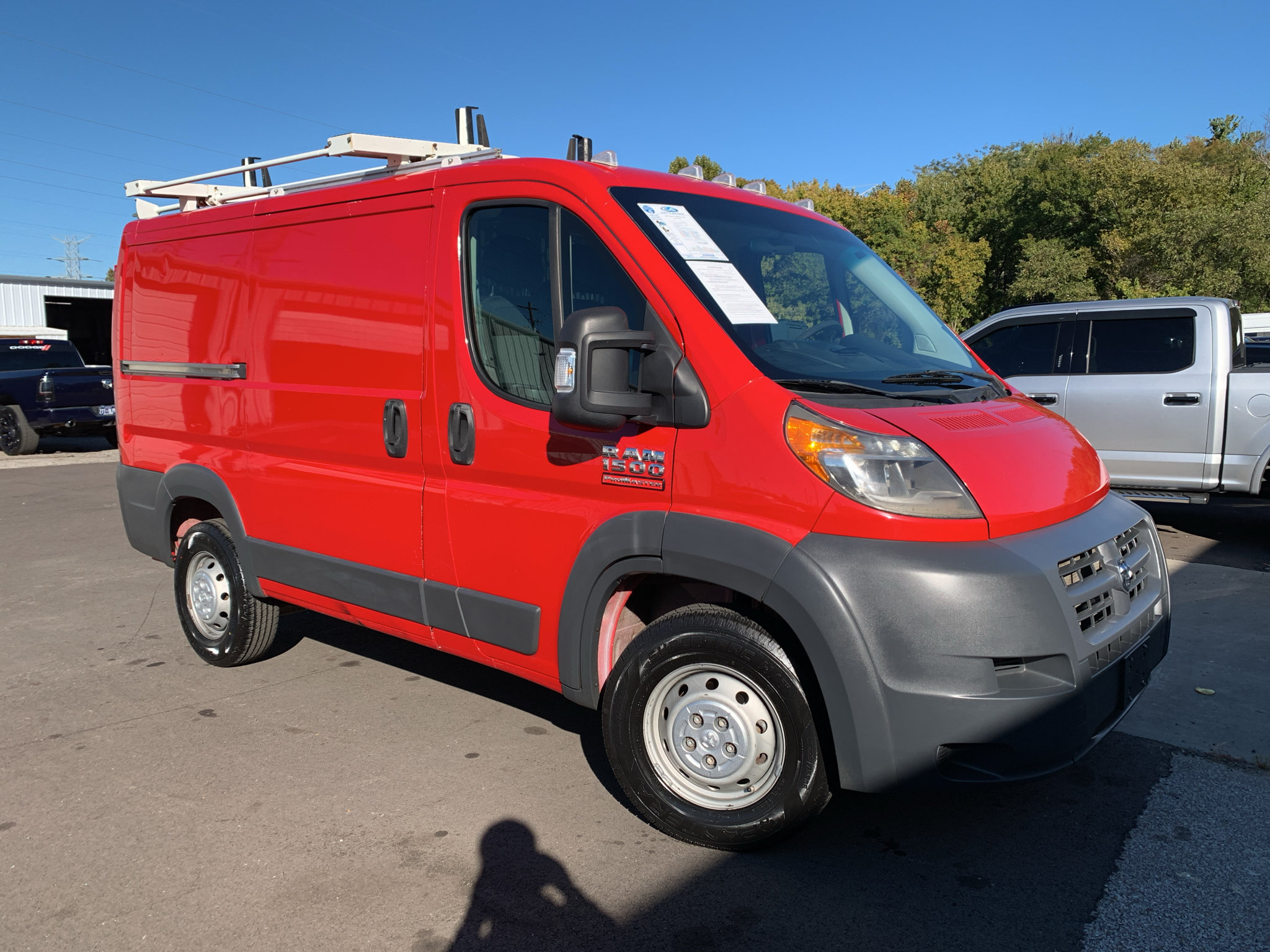 Used 2017 RAM ProMaster 1500 FWD image 1