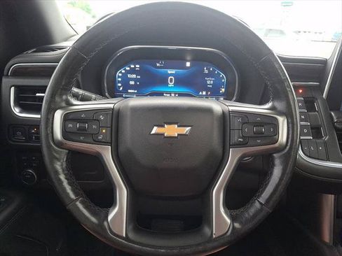 Used 2022 Chevrolet Suburban LT w/ LT Signature Plus Package AWD/4WD image 23